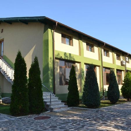 Motel Mesterul Manole 쿠티에데아게스 외부 사진