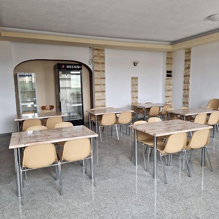 Motel Mesterul Manole 쿠티에데아게스 외부 사진