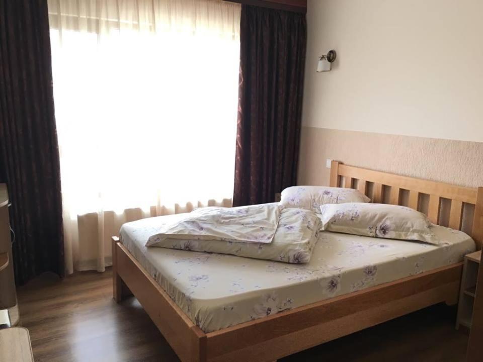 Motel Mesterul Manole 쿠티에데아게스 외부 사진