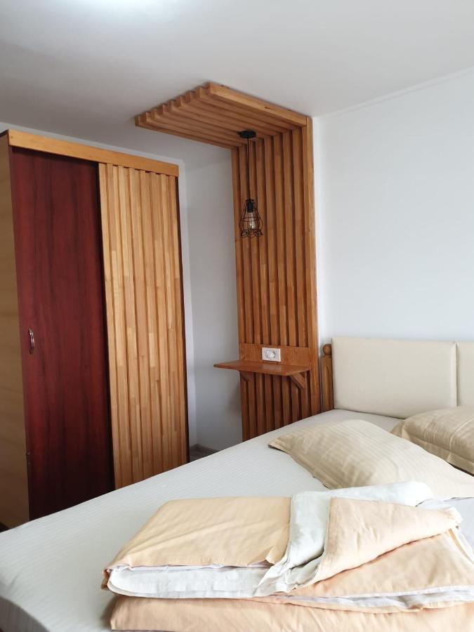 Motel Mesterul Manole 쿠티에데아게스 외부 사진