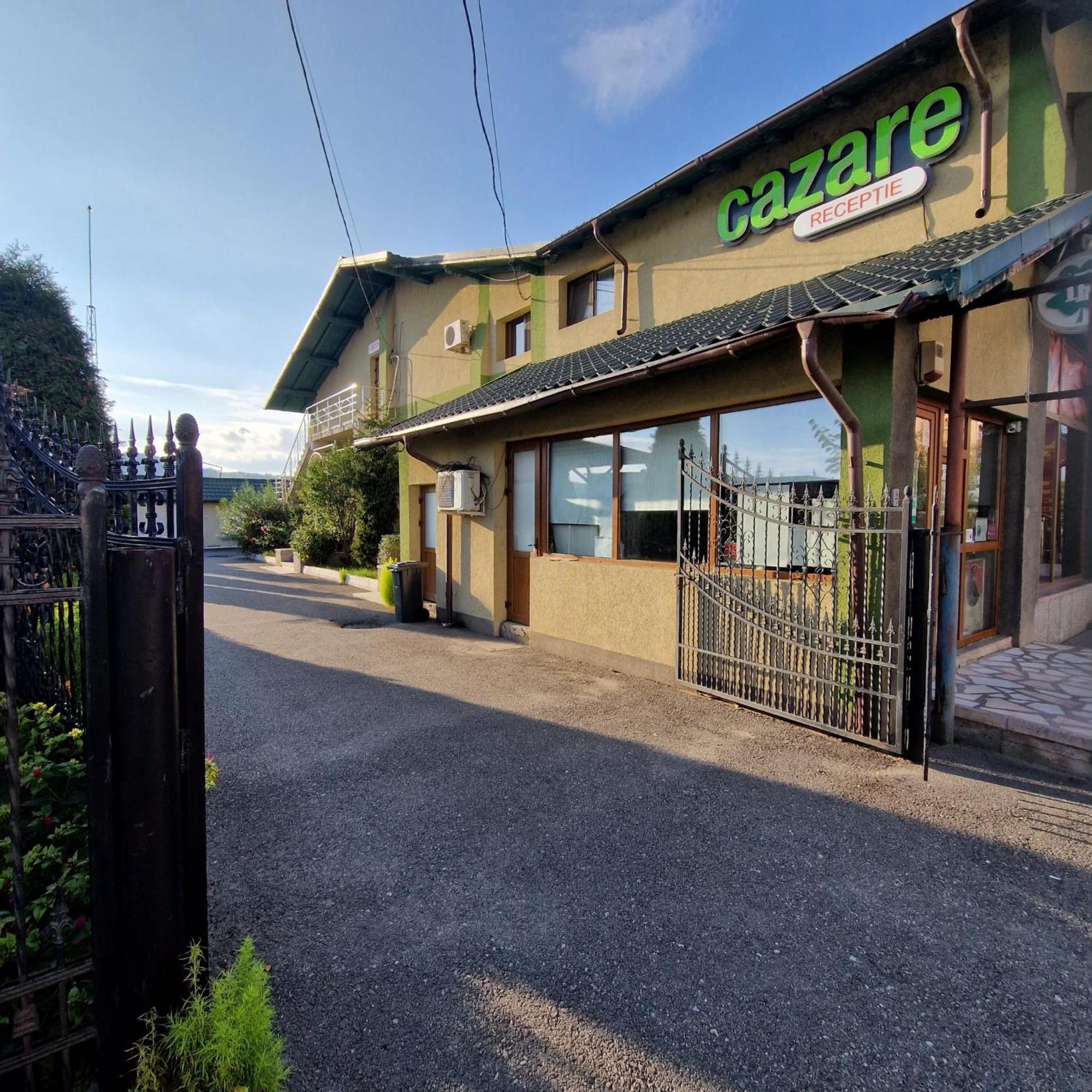 Motel Mesterul Manole 쿠티에데아게스 외부 사진